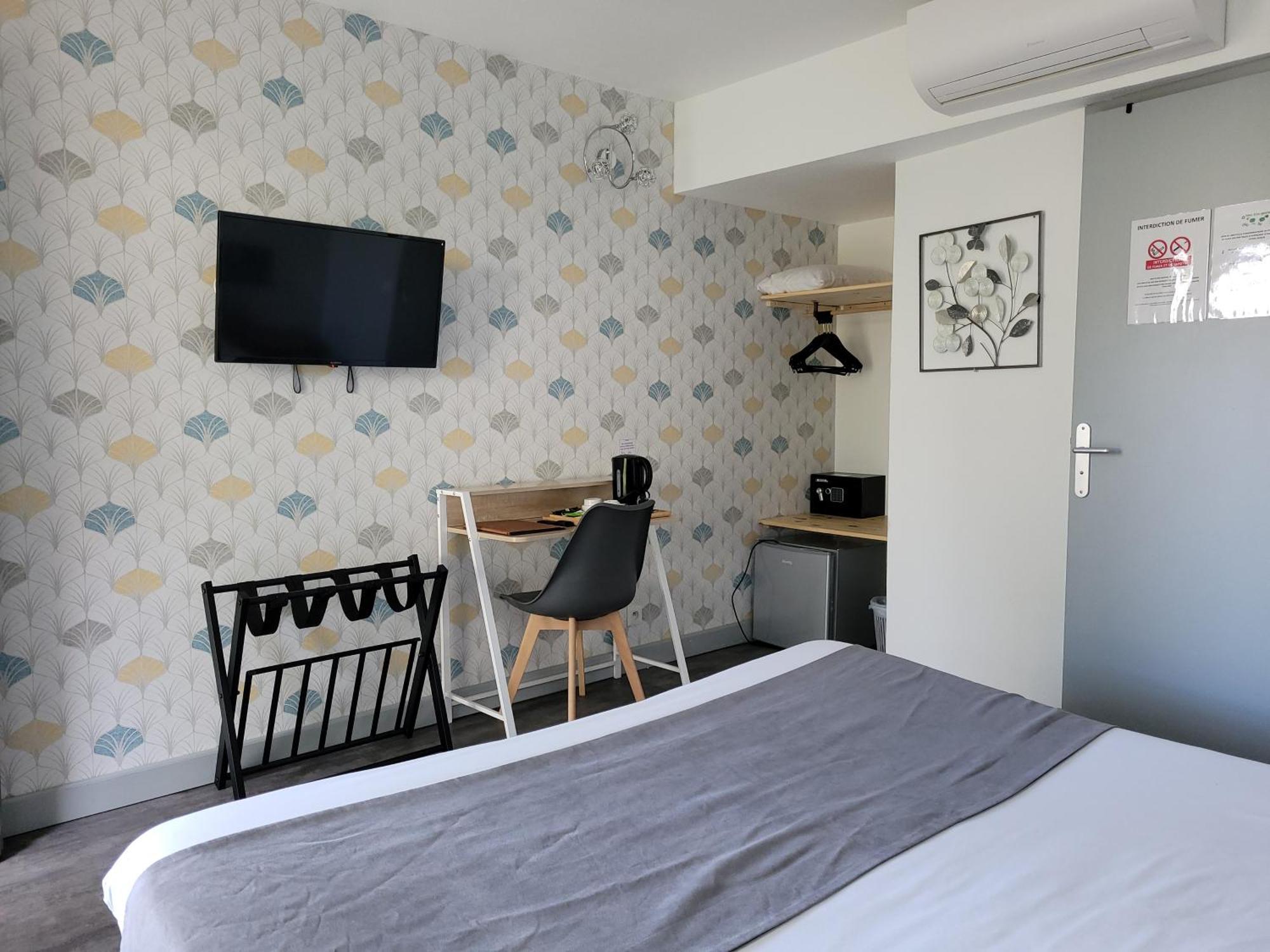 Hotel Le Vanseen Ле Ванс Екстериор снимка