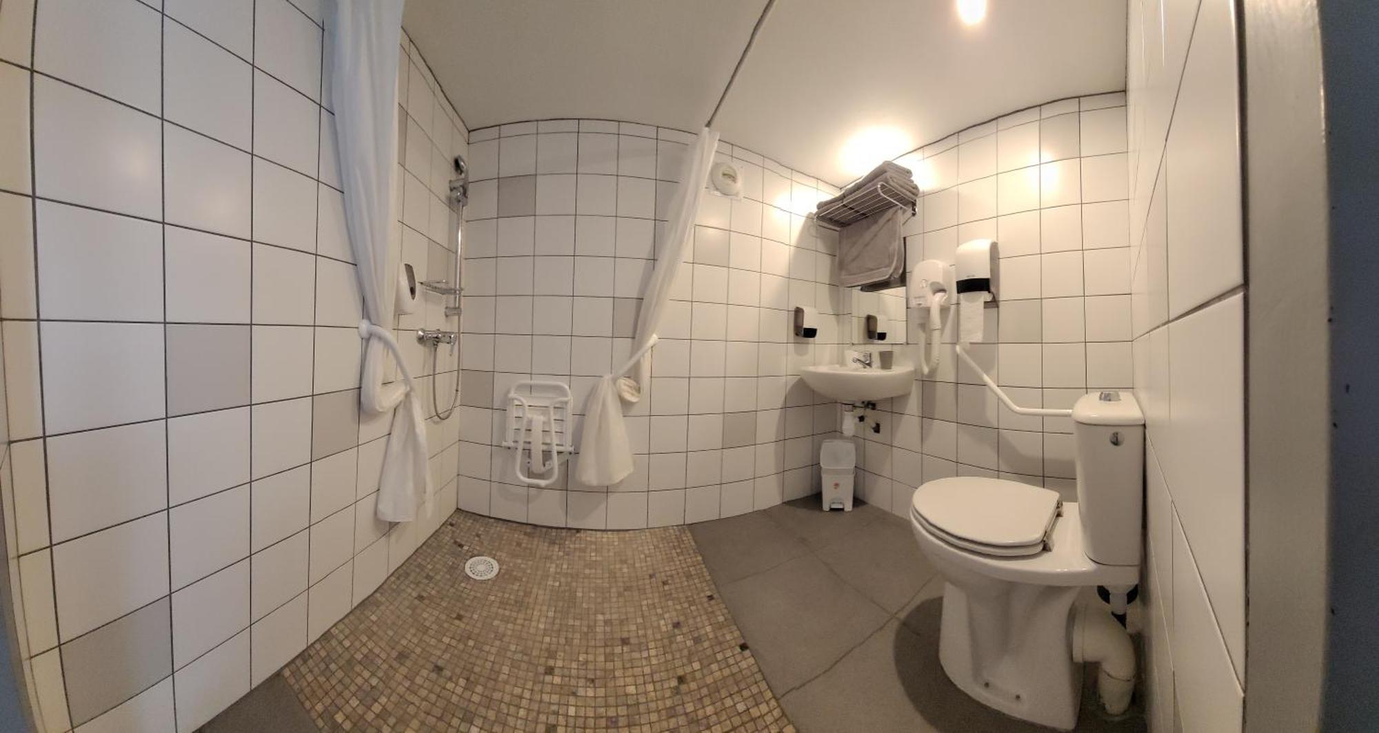Hotel Le Vanseen Ле Ванс Екстериор снимка