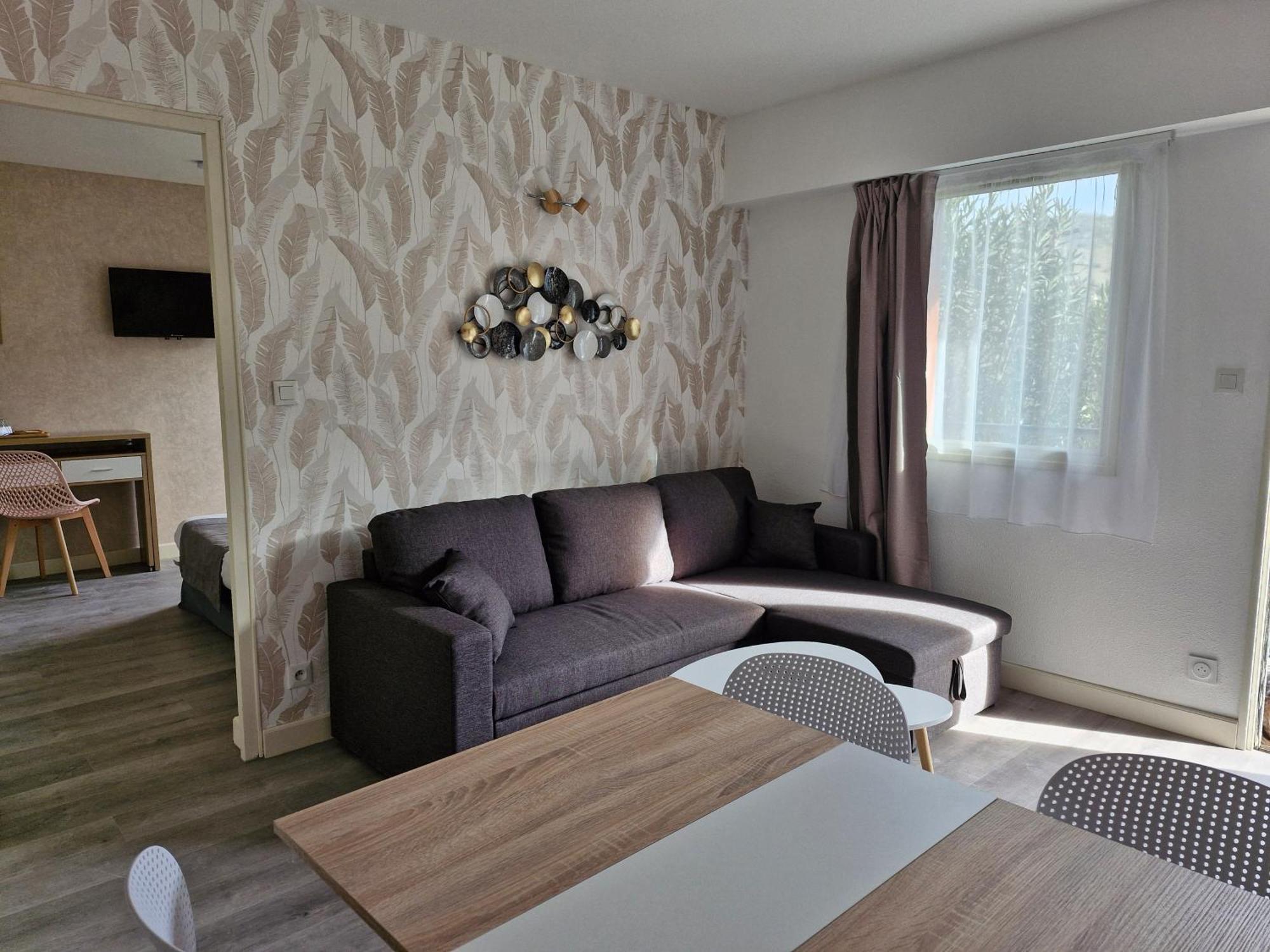Hotel Le Vanseen Ле Ванс Екстериор снимка