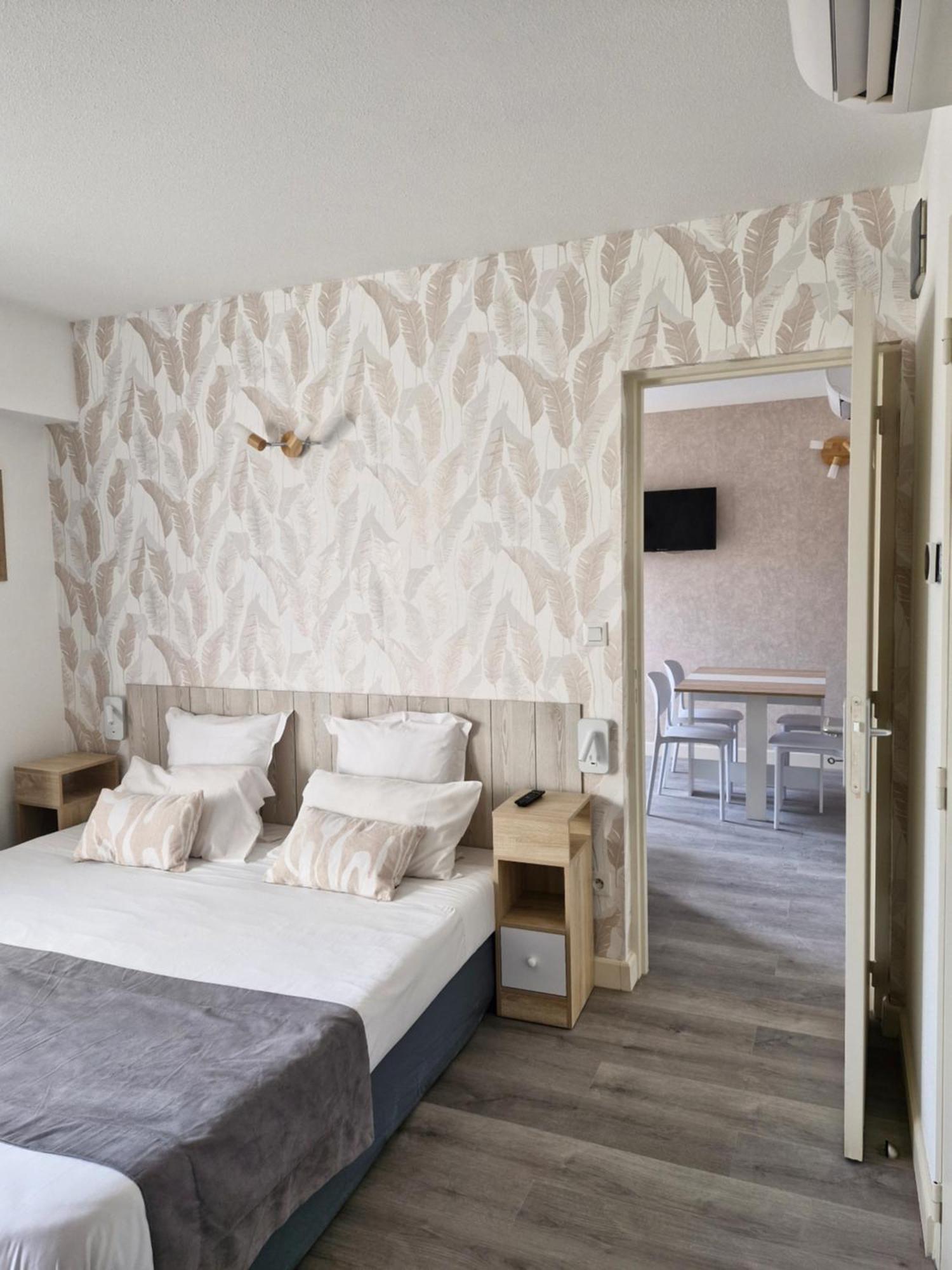Hotel Le Vanseen Ле Ванс Екстериор снимка